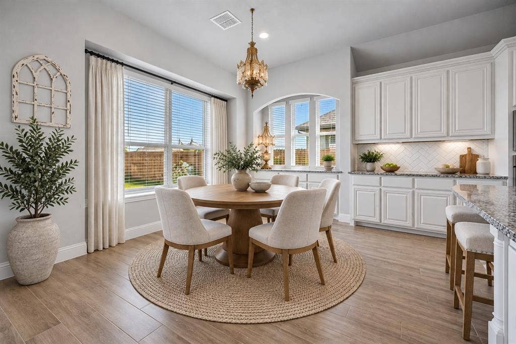 645 Winters Drive, Waxahachie, TX 75165 VIRTUALLY STAGED