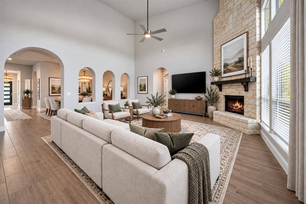645 Winters Drive, Waxahachie, TX 75165 VIRTUALLY STAGED