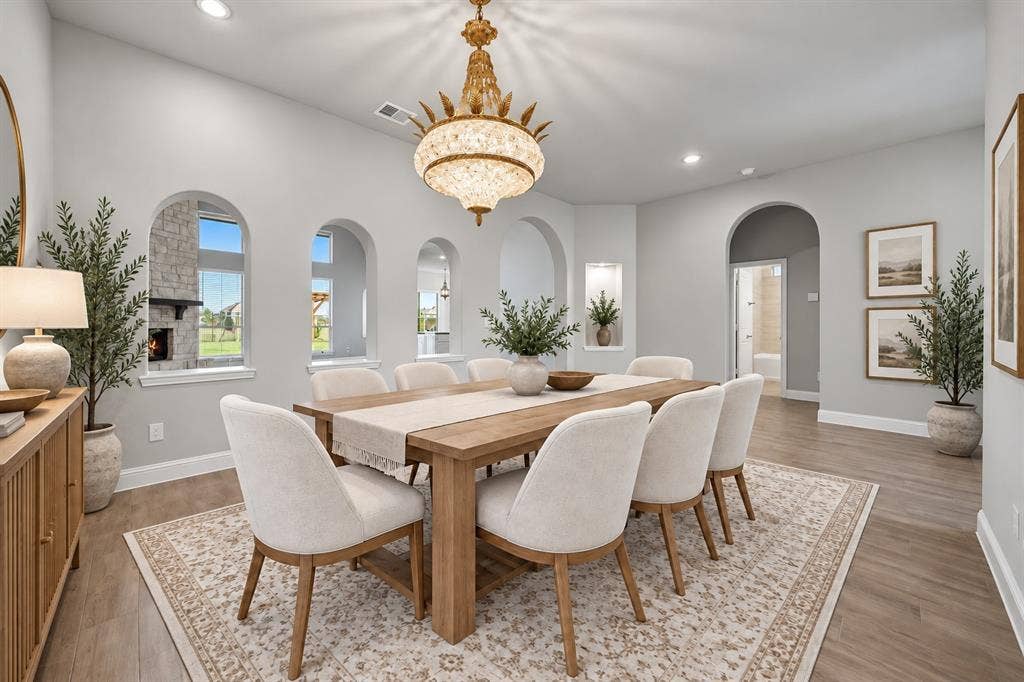 645 Winters Drive, Waxahachie, TX 75165 VIRTUALLY STAGED