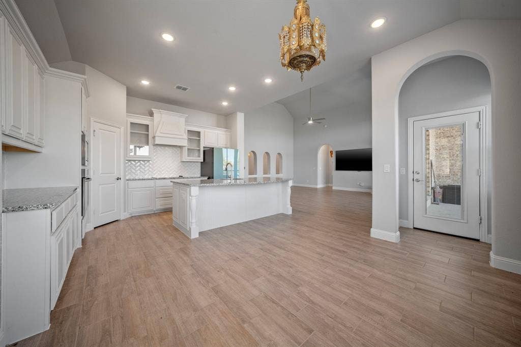 645 Winters Drive, Waxahachie, TX 75165 645 Winters Drive, Waxahachie, TX 75165