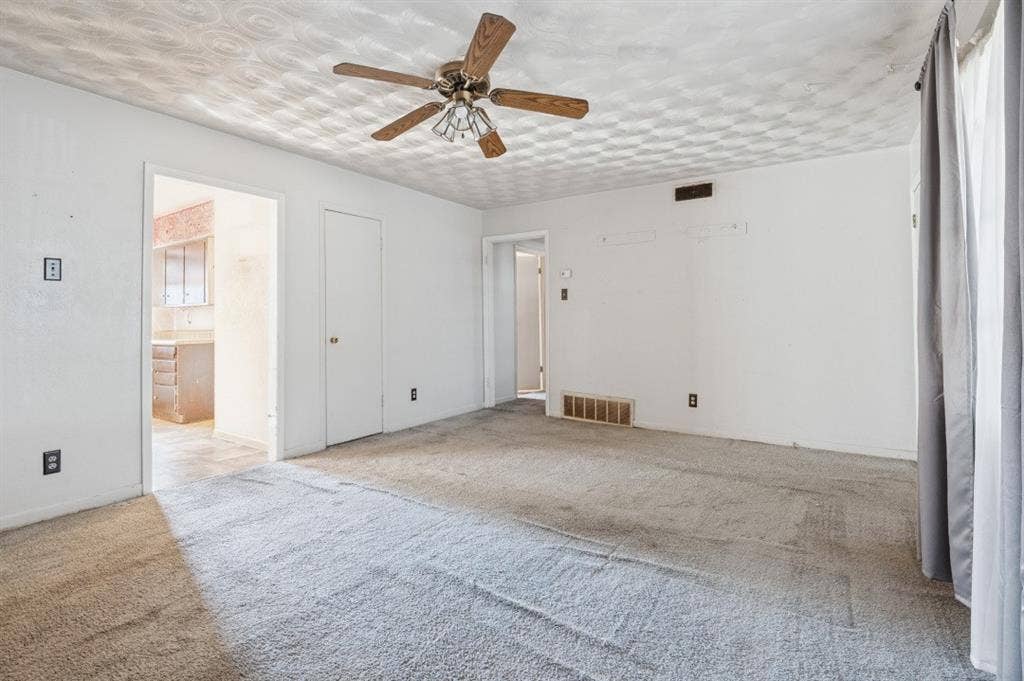 7642 Woodspan Drive, Dallas, TX 75232 7642 Woodspan Drive, Dallas, TX 75232