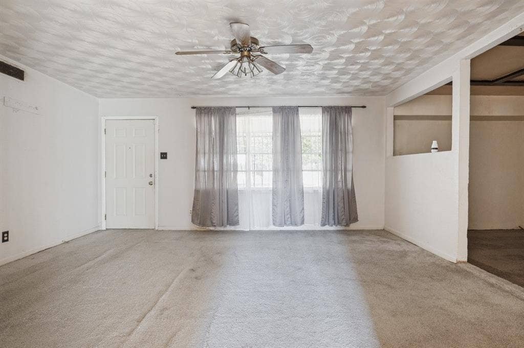 7642 Woodspan Drive, Dallas, TX 75232 7642 Woodspan Drive, Dallas, TX 75232