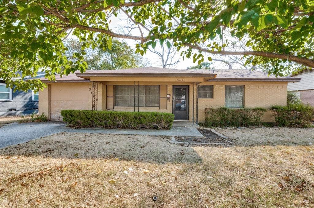 7642 Woodspan Drive, Dallas, TX 75232 7642 Woodspan Drive, Dallas, TX 75232