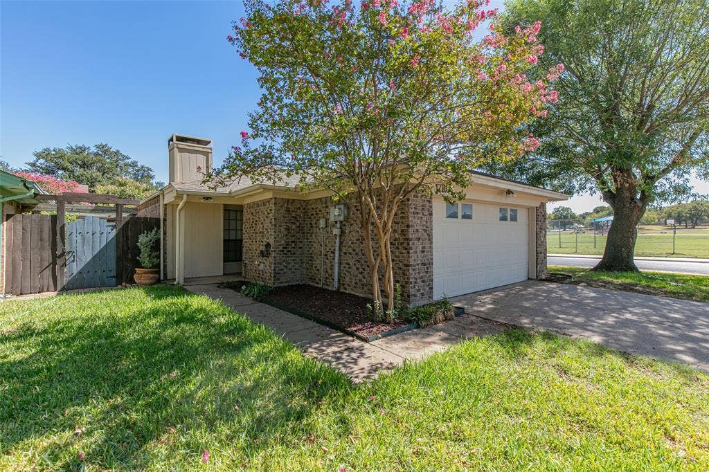 1710 Magnolia Lane, Euless, TX 76039