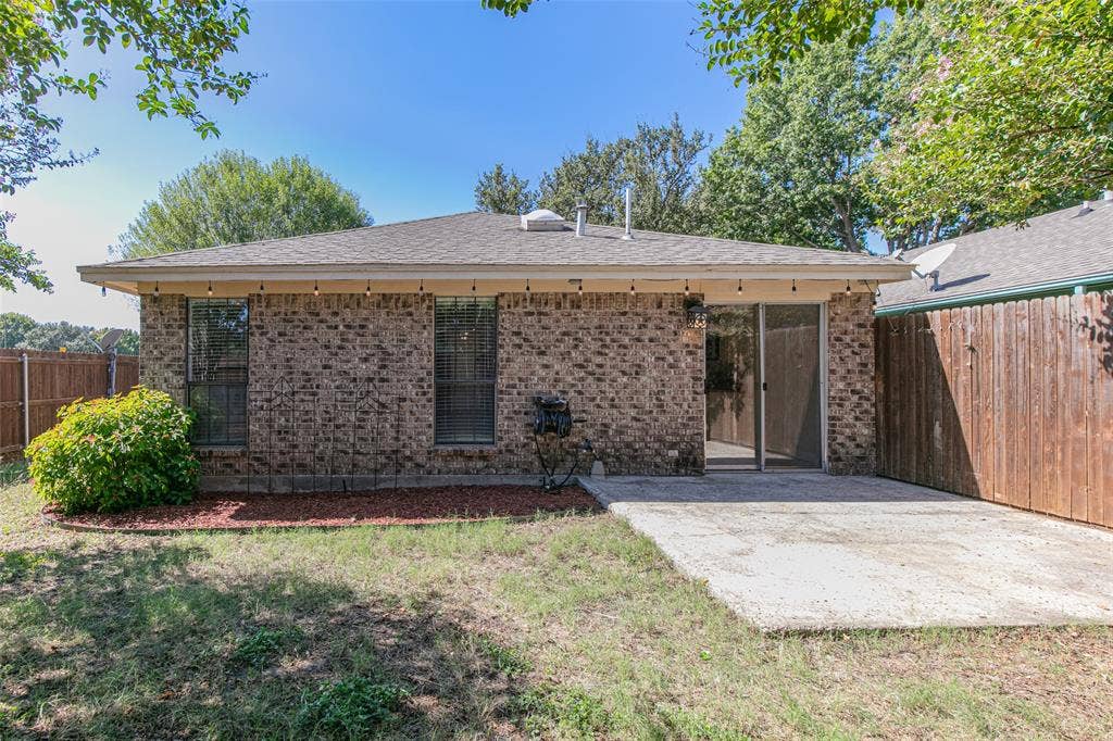 1710 Magnolia Lane, Euless, TX 76039