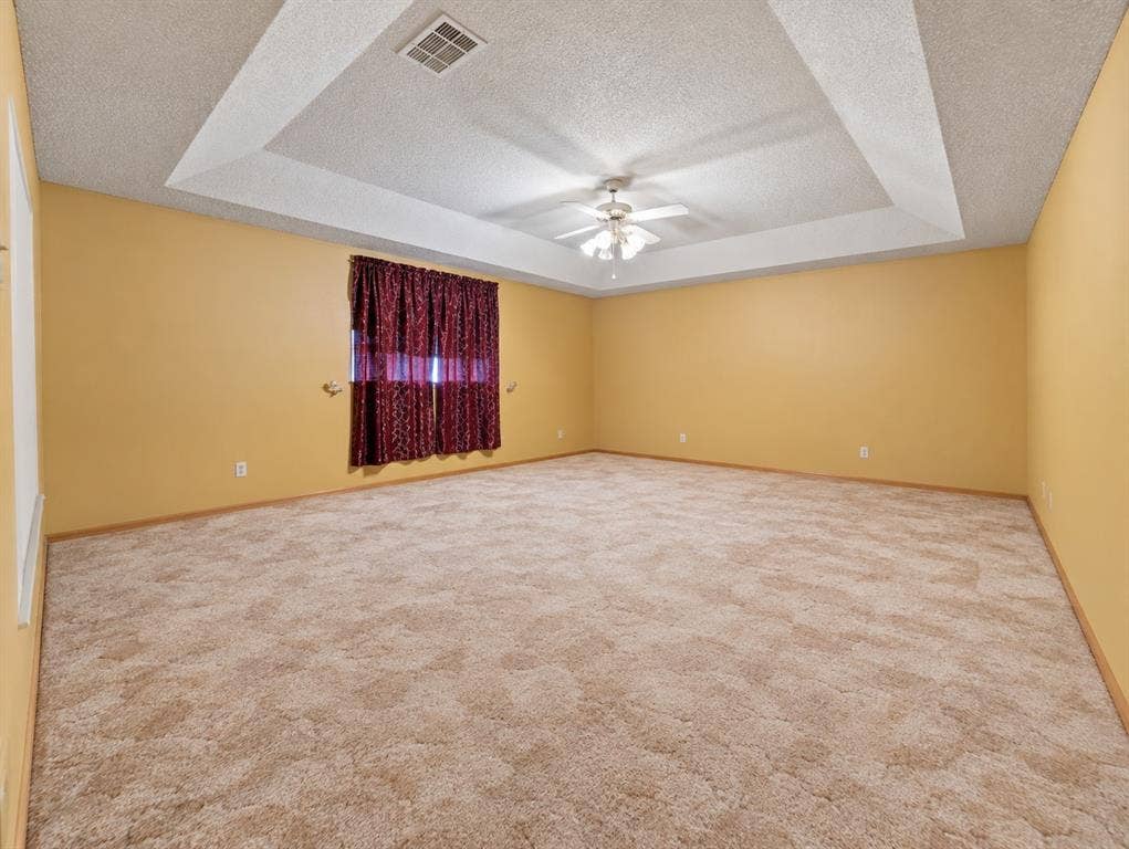 1605 Heather Court, Cleburne, TX 76033