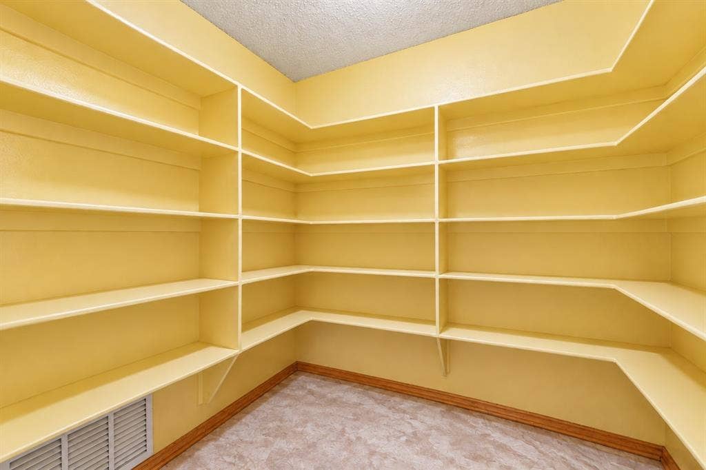 1605 Heather Court, Cleburne, TX 76033