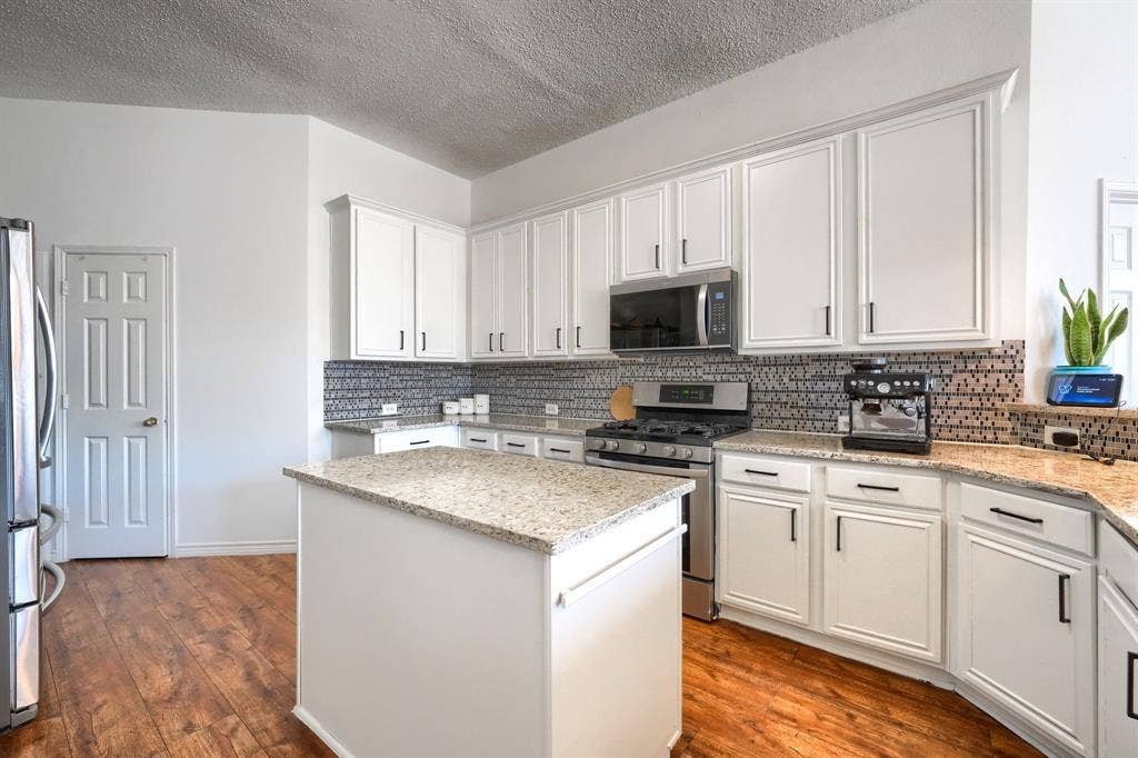5402 Onset Bay Drive, Rowlett, TX 75089