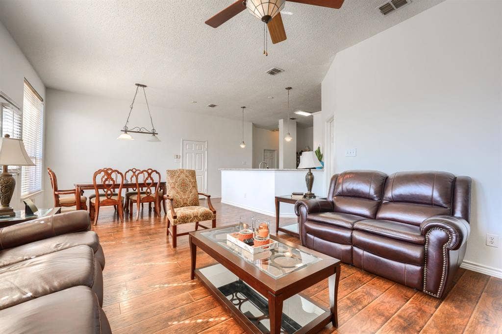 5402 Onset Bay Drive, Rowlett, TX 75089