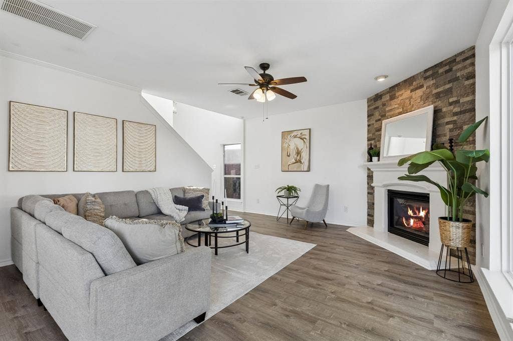 3737 Brandywine Lane, Fort Worth, TX 76244