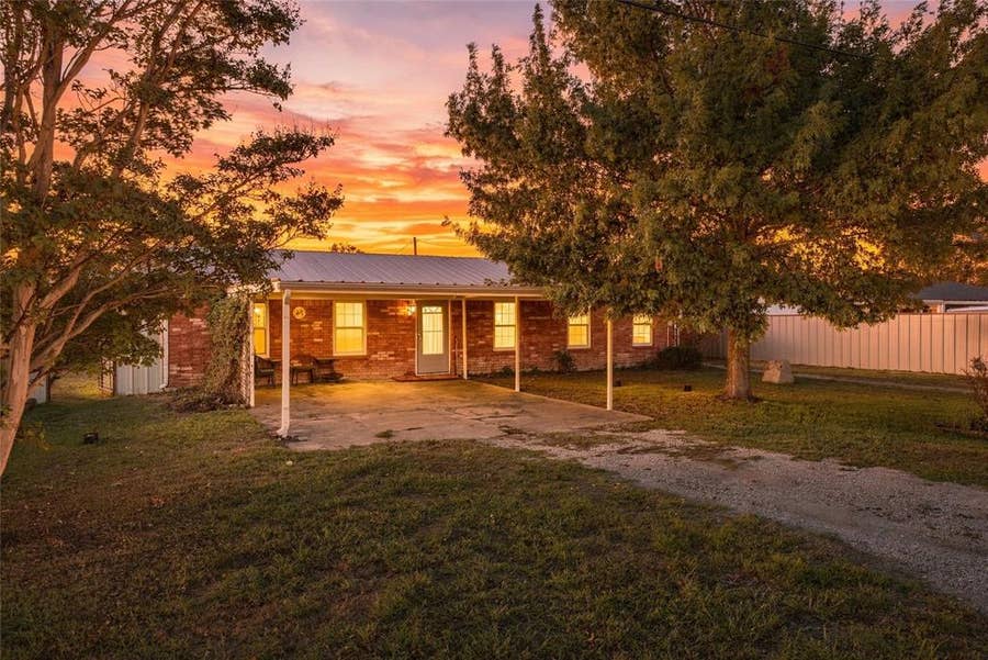 Property photo for 560 Green Acres Road, Weatherford, TX