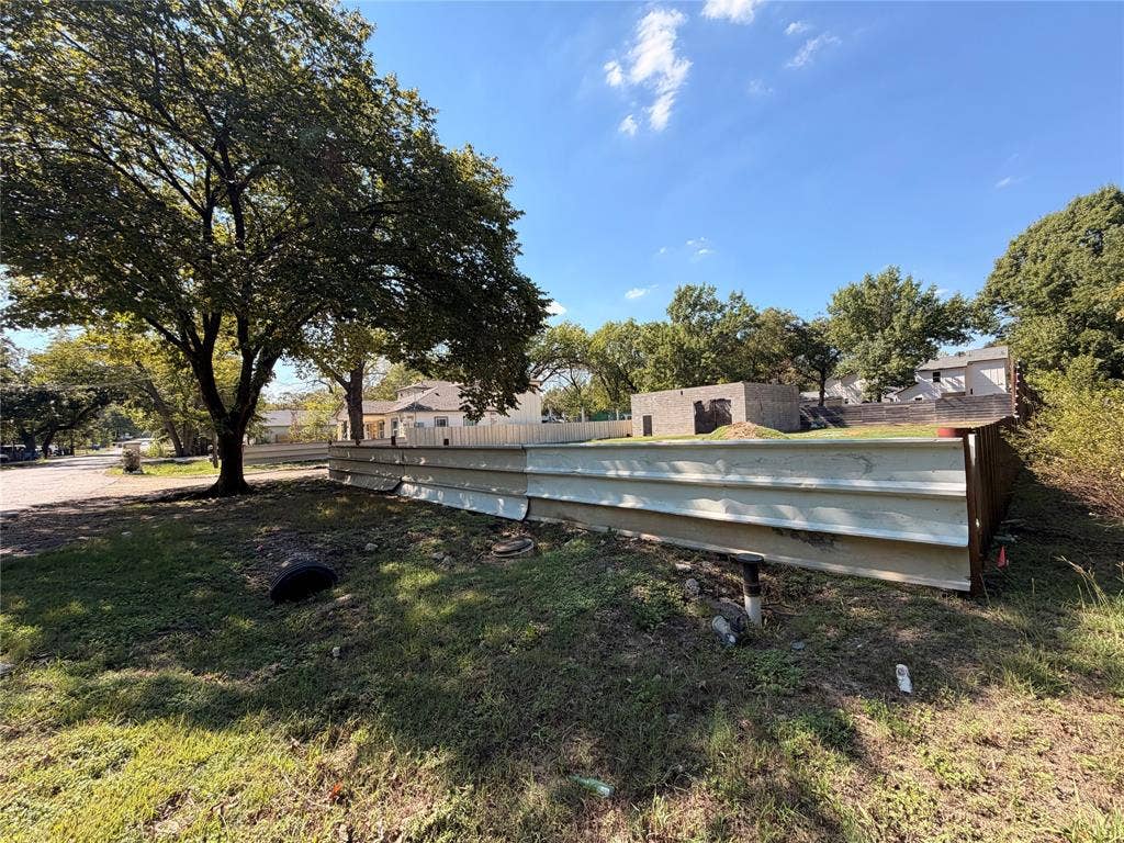 2183 Ben Hur Street, Dallas, TX 75253