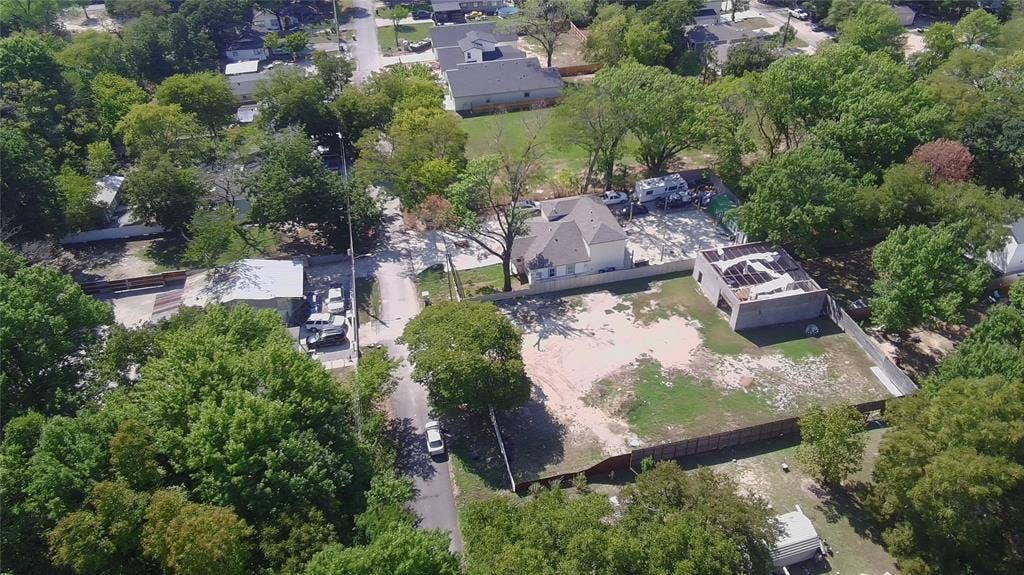 2189 Ben Hur Street, Dallas, TX 75253 Aerial view of adjacent lots; boundaries not depicted.
