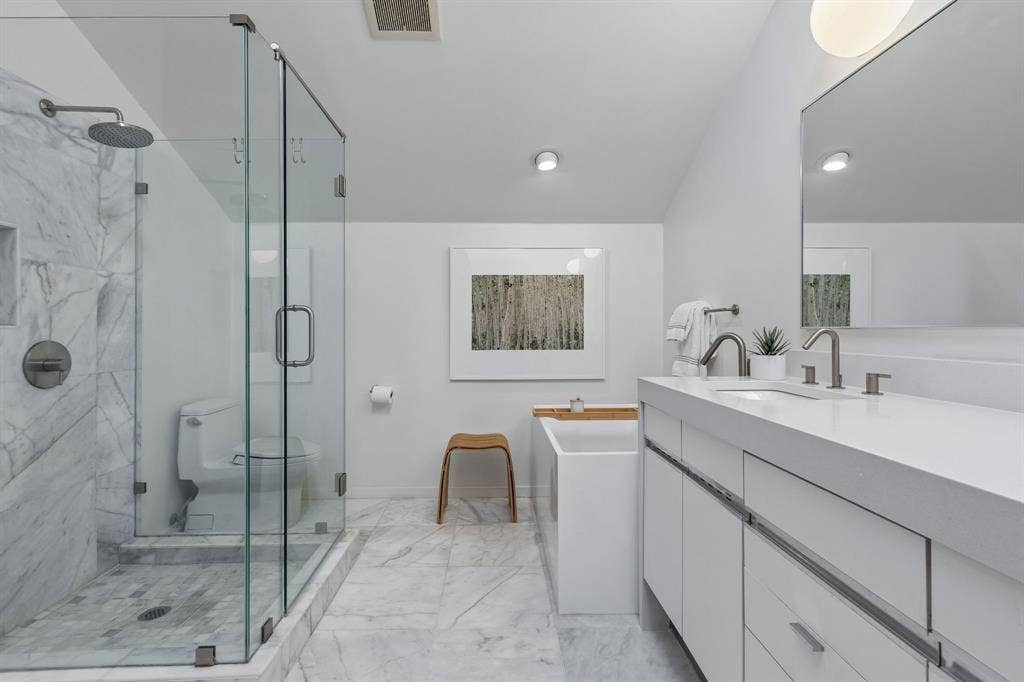 5990 Lindenshire Lane, #121, Dallas, TX 75230 5990 Lindenshire Lane, #121, Dallas, TX 75230