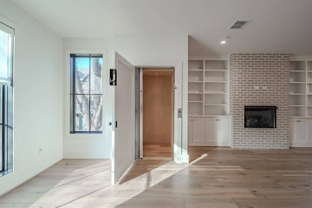 4112 Druid Lane, #4, University Park, TX 75205 Private elevator
