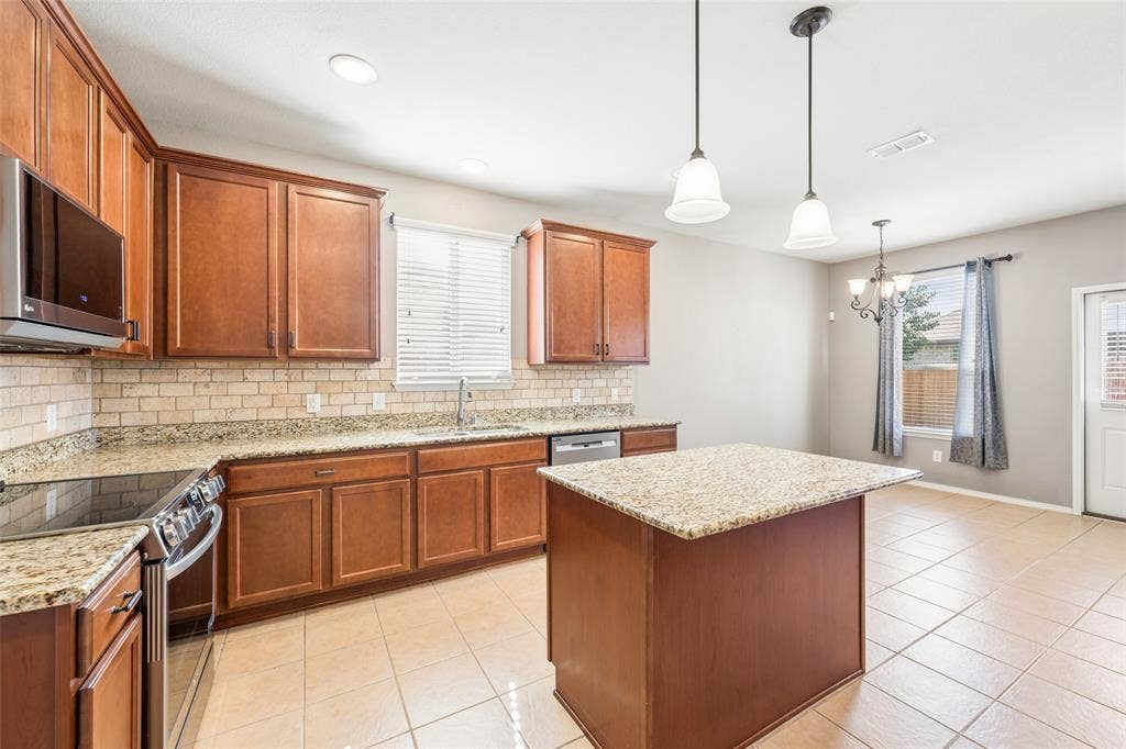 409 Mariscal Place, Fort Worth, TX 76131 409 Mariscal Place, Fort Worth, TX 76131