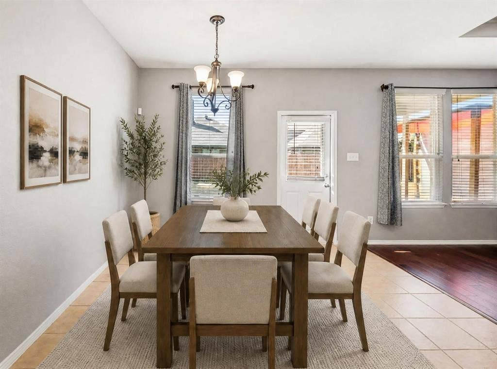 409 Mariscal Place, Fort Worth, TX 76131 Virtually Staged