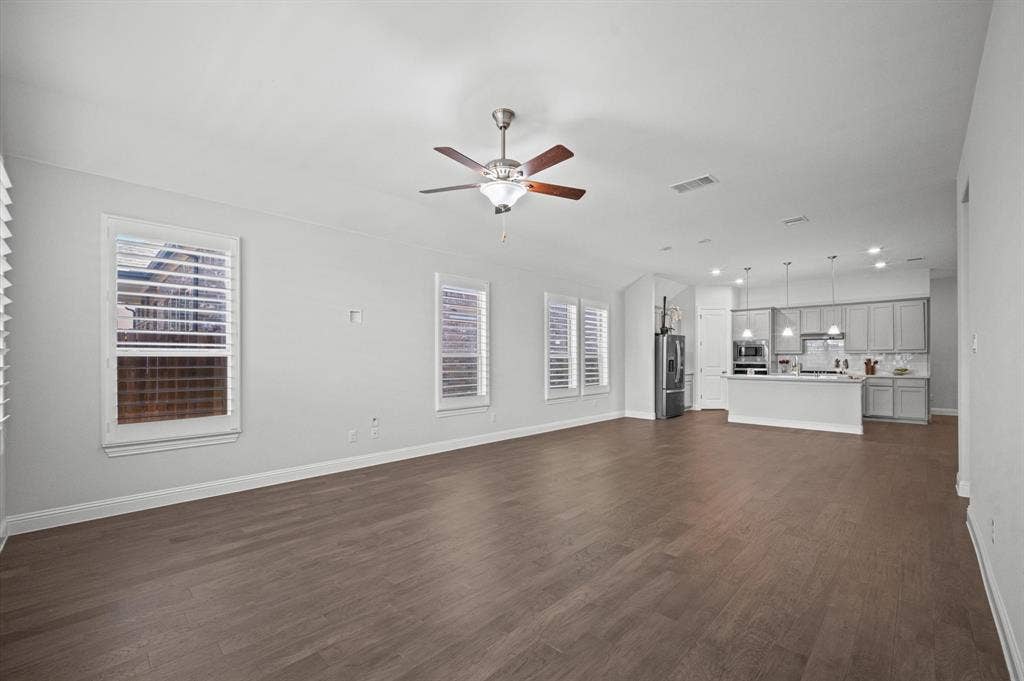 2157 Bailey Street, Carrollton, TX 75010