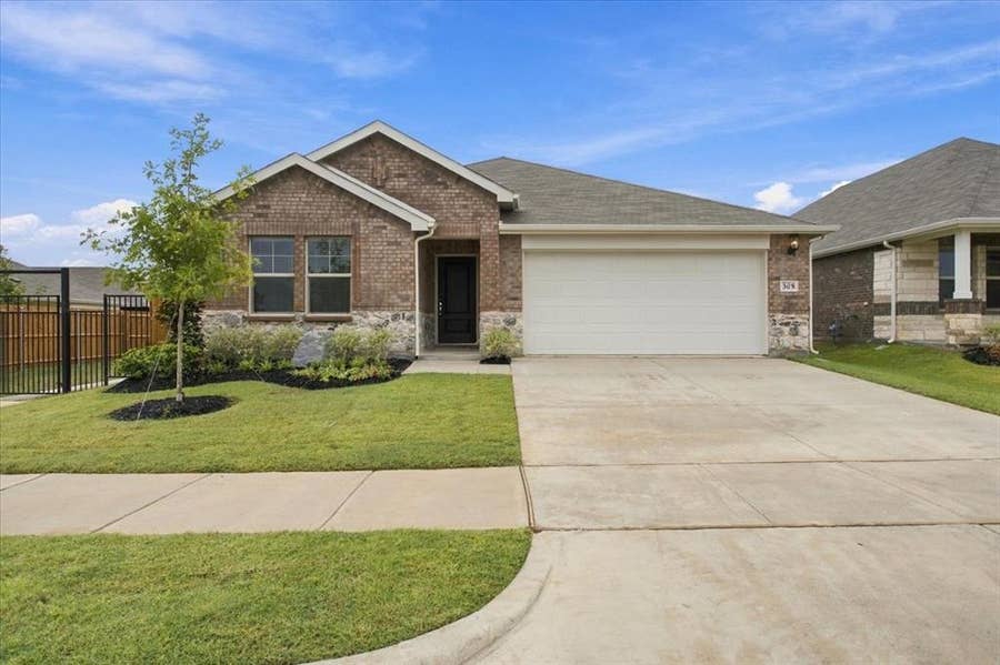 Property photo for 308 Winchester Lane, Sherman, TX