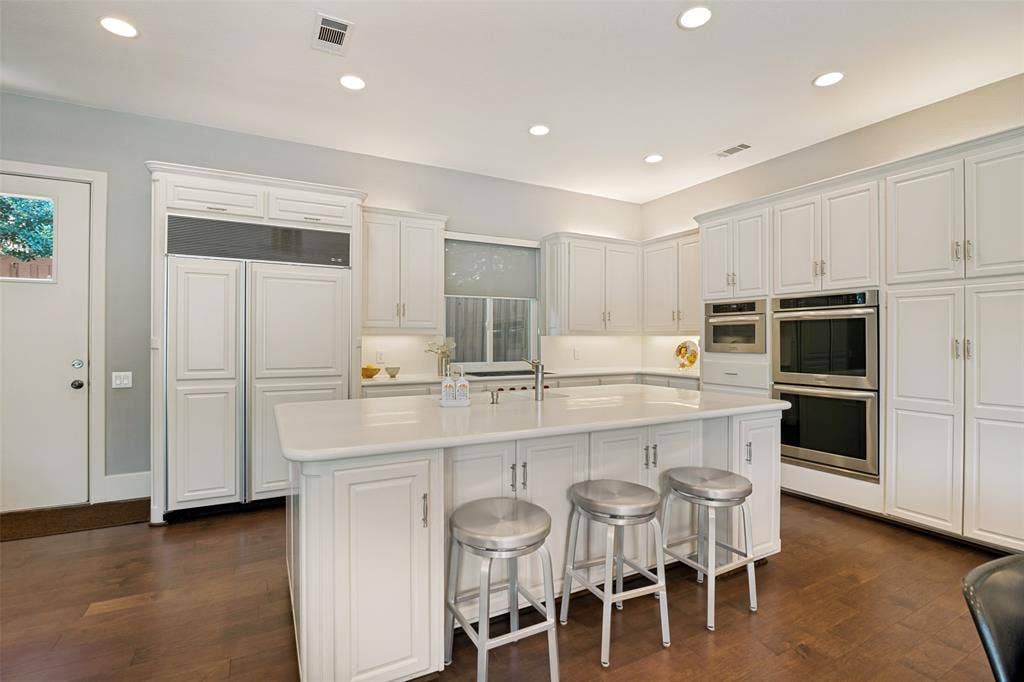 5904 Kensington Drive, Plano, TX 75093 Sub-0, Kitchen Aid double ovens and microwave!