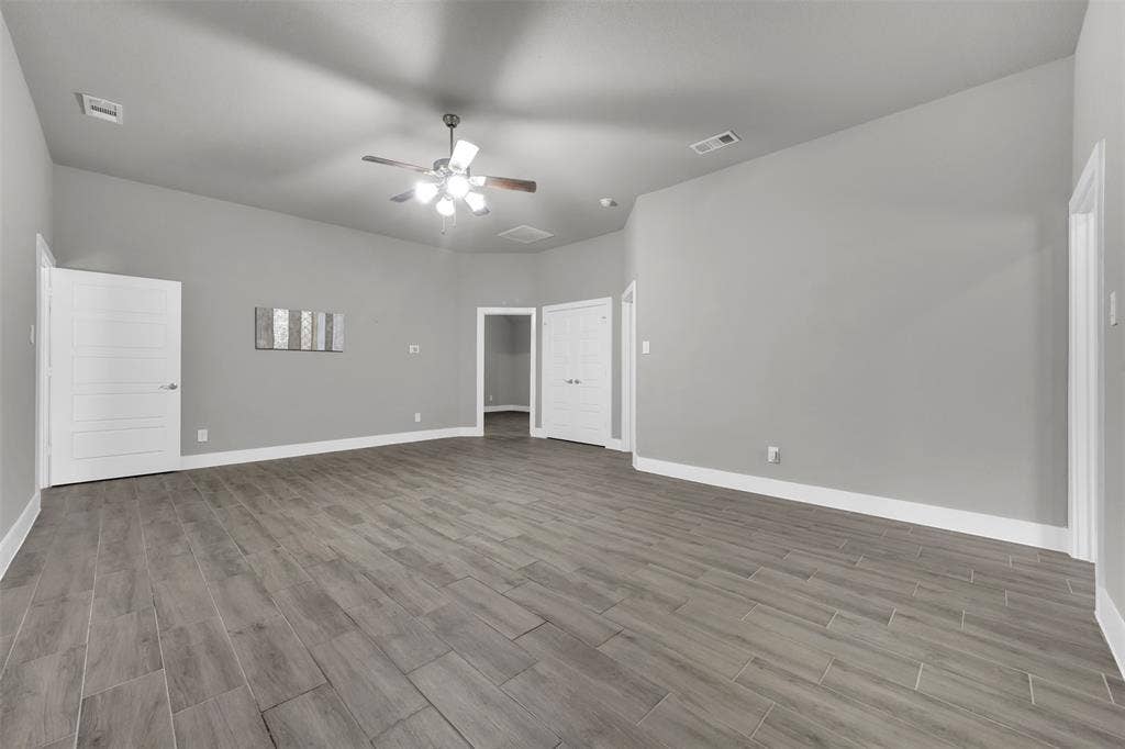 2nd living room