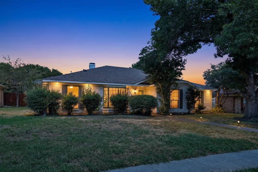 Property photo for 2115 Bengal Lane, Plano, TX