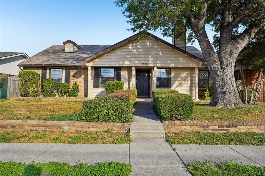 Property photo for 7000 Curry Drive, The Colony, TX