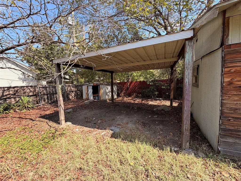 8109 Burroaks Drive, Dallas, TX 75217 8109 Burroaks Drive, Dallas, TX 75217