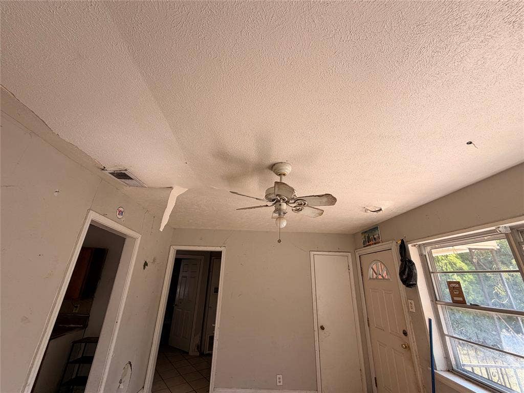 8109 Burroaks Drive, Dallas, TX 75217 8109 Burroaks Drive, Dallas, TX 75217