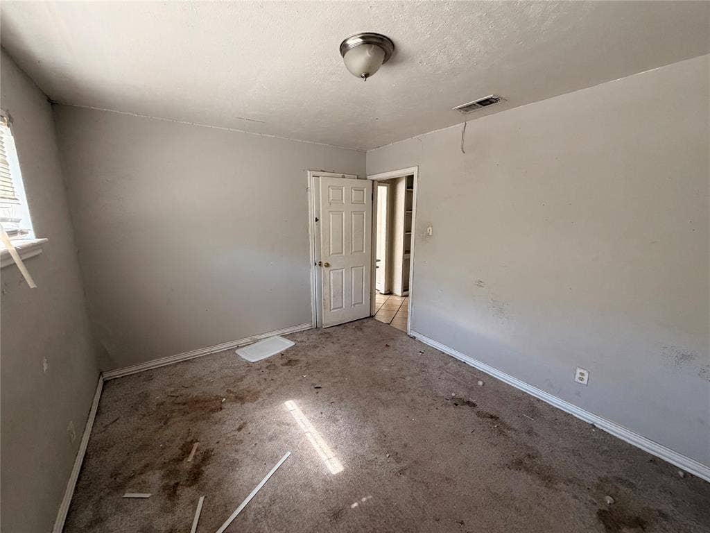 8109 Burroaks Drive, Dallas, TX 75217 8109 Burroaks Drive, Dallas, TX 75217