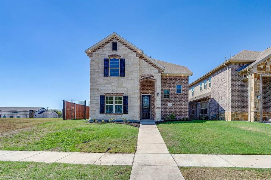 Property photo for 213 Park Villa Lane, Aledo, TX