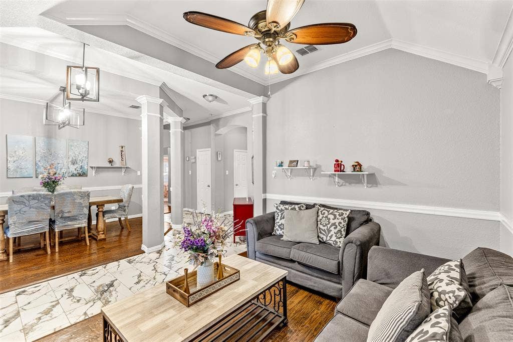 321 Deaton Drive, Fate, TX 75087 321 Deaton Drive, Fate, TX 75087