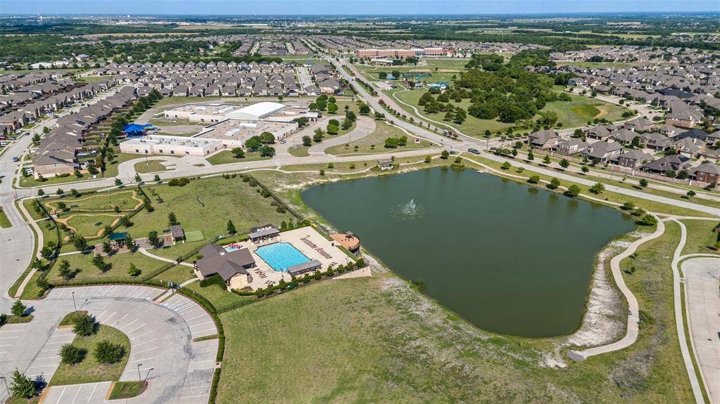 321 Deaton Drive, Fate, TX 75087 321 Deaton Drive, Fate, TX 75087