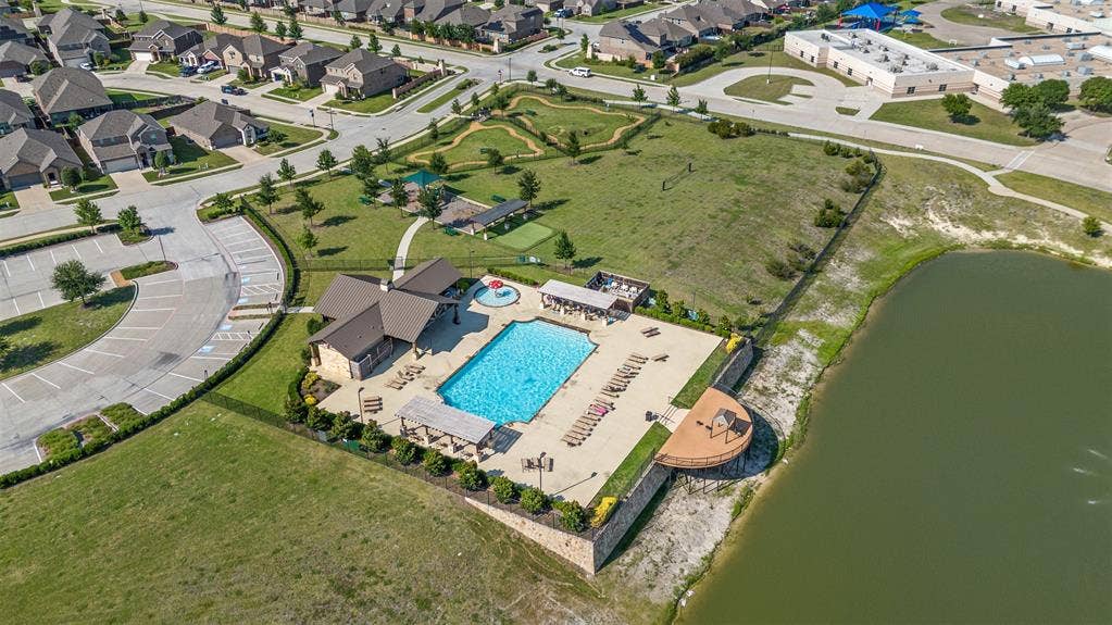 321 Deaton Drive, Fate, TX 75087 321 Deaton Drive, Fate, TX 75087