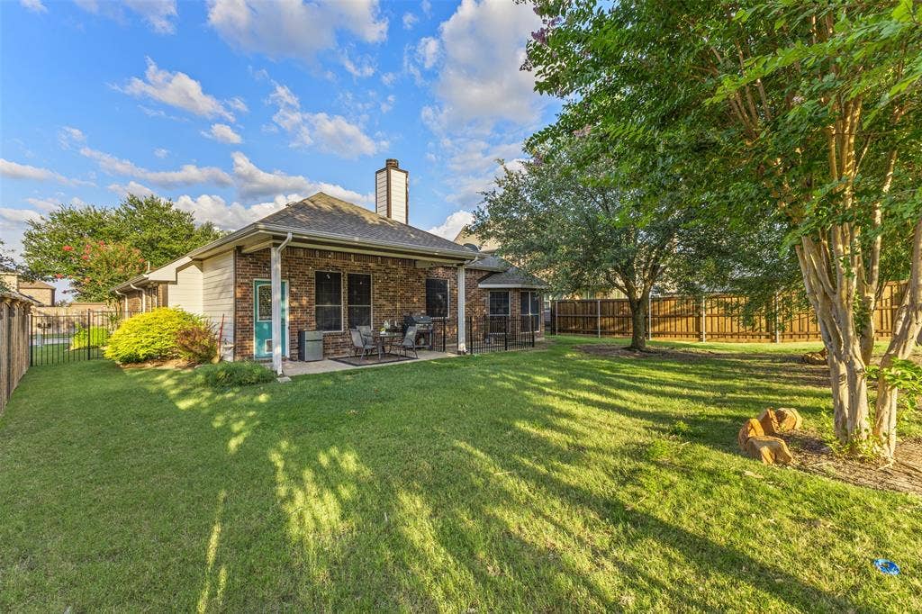 321 Deaton Drive, Fate, TX 75087 321 Deaton Drive, Fate, TX 75087