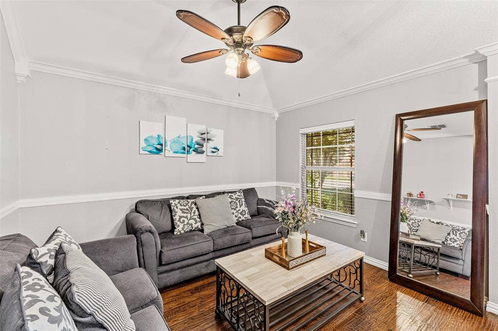 321 Deaton Drive, Fate, TX 75087 321 Deaton Drive, Fate, TX 75087