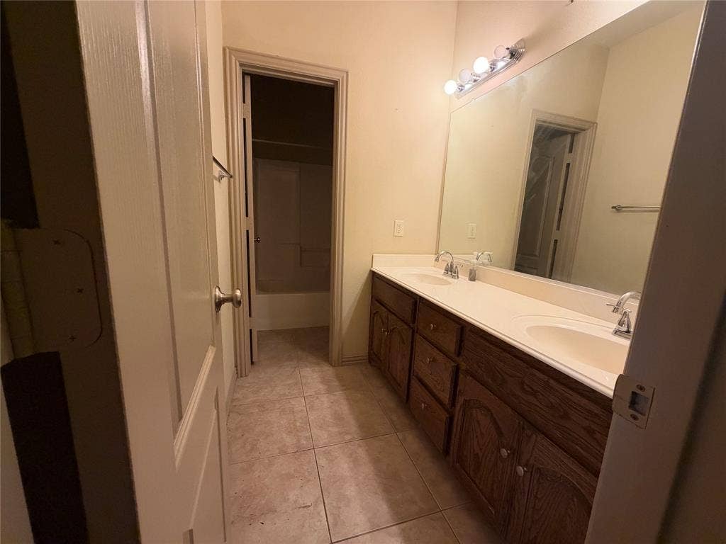 2054 County Road 1034, Greenville, TX 75401