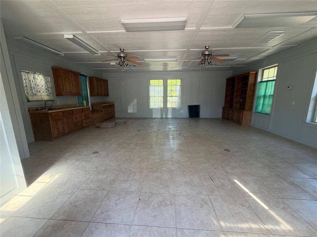 2054 County Road 1034, Greenville, TX 75401