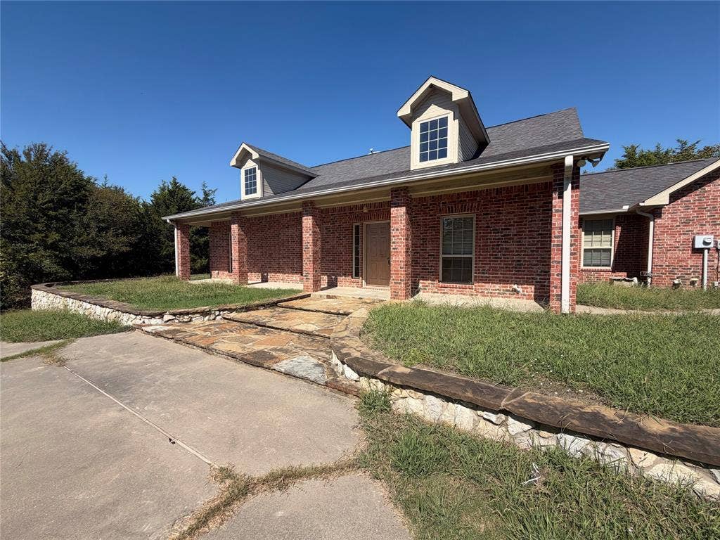 2054 County Road 1034, Greenville, TX 75401
