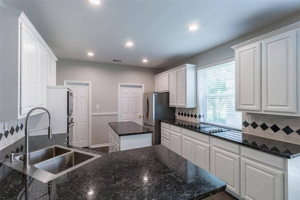530 Gifford Drive, Coppell, TX 75019 530 Gifford Drive, Coppell, TX 75019