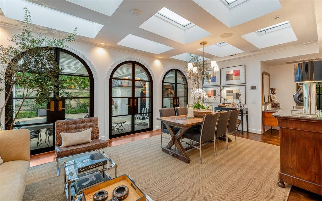 3838 N Versailles Avenue, Dallas, TX 75209 3838 N Versailles Avenue, Dallas, TX 75209