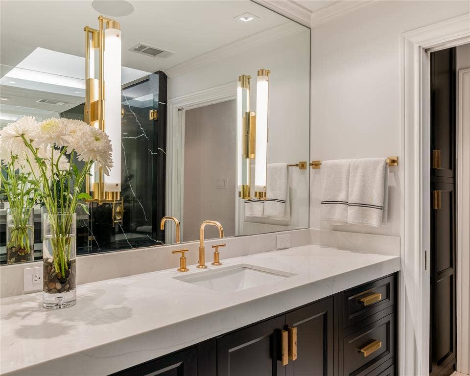 3838 N Versailles Avenue, Dallas, TX 75209 3838 N Versailles Avenue, Dallas, TX 75209
