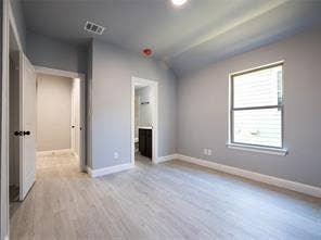 1 bedroom downstairs and 2 Bedrooms upstairs