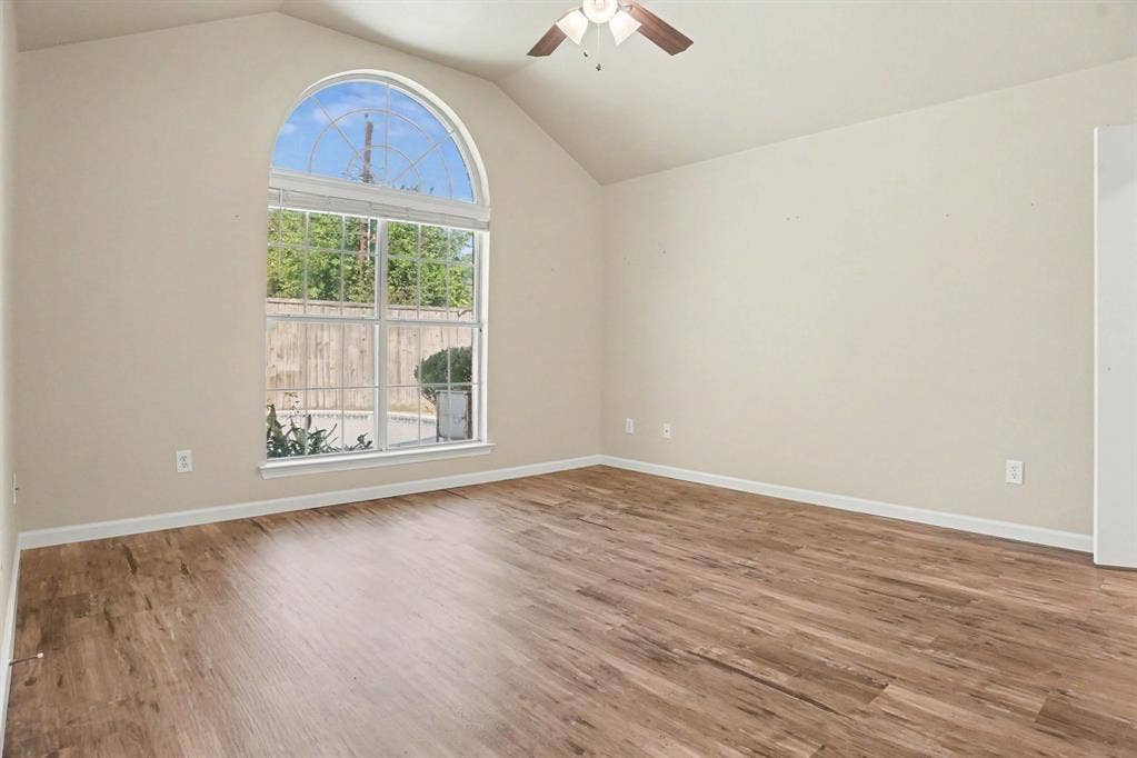 307 Modene Avenue, Waxahachie, TX 75165