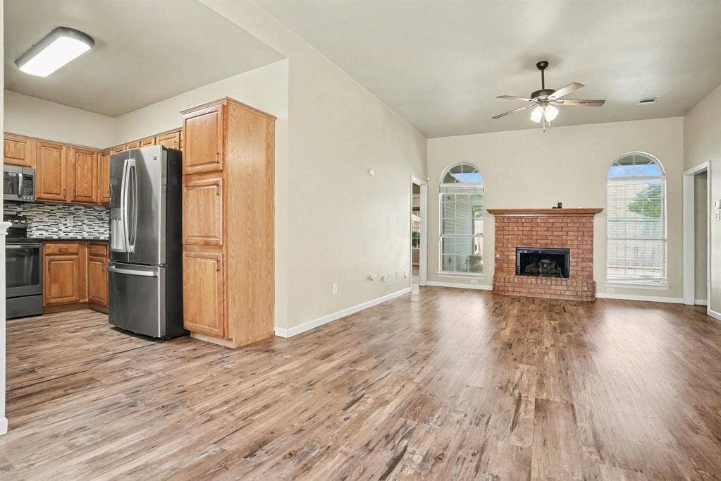 307 Modene Avenue, Waxahachie, TX 75165