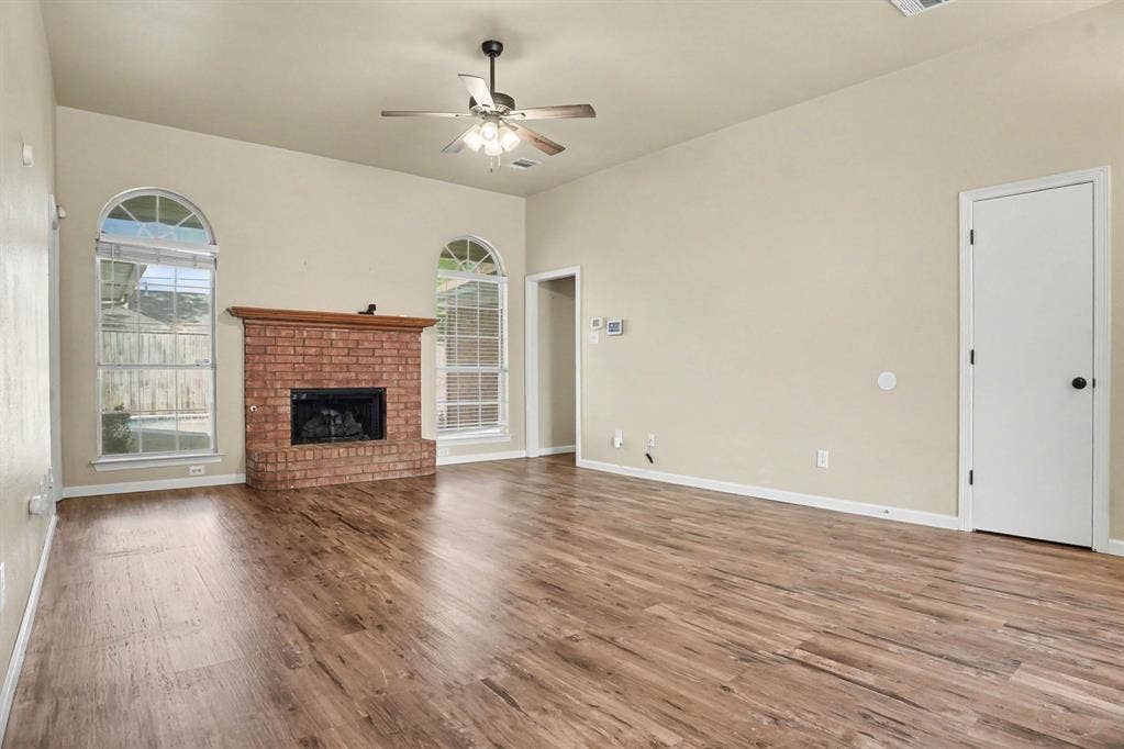 307 Modene Avenue, Waxahachie, TX 75165