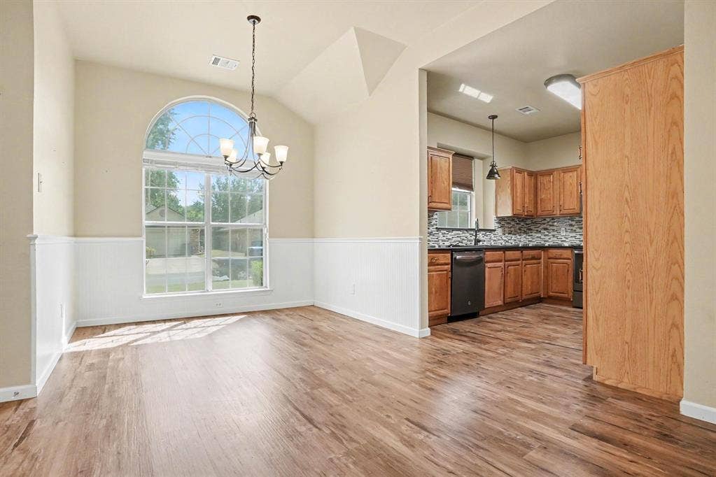 307 Modene Avenue, Waxahachie, TX 75165