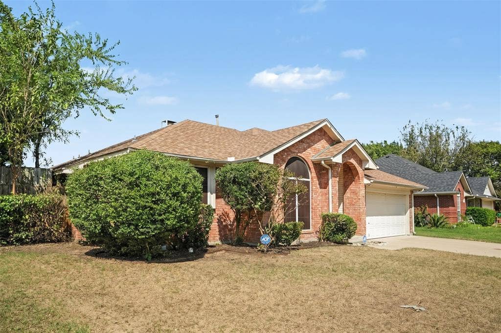 307 Modene Avenue, Waxahachie, TX 75165