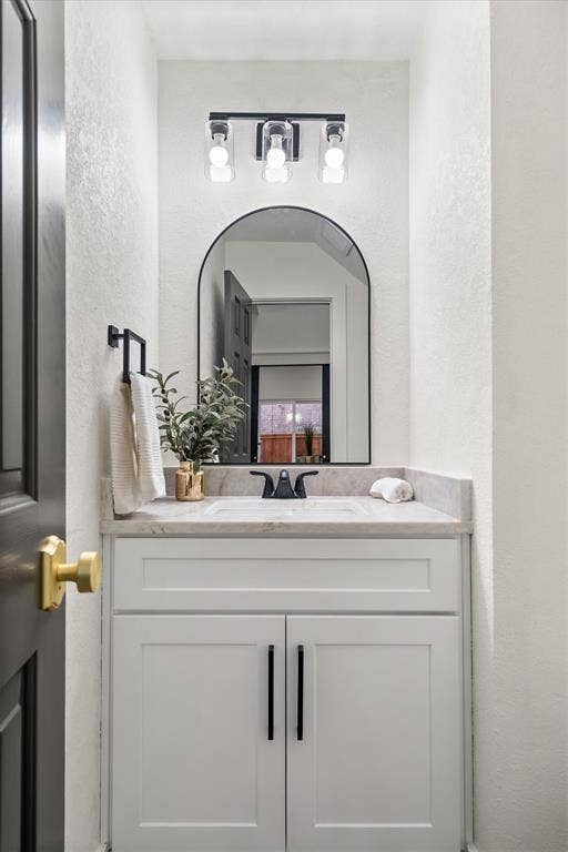 2706 Summerwood Court, McKinney, TX 75072 Updated downstairs powder bath