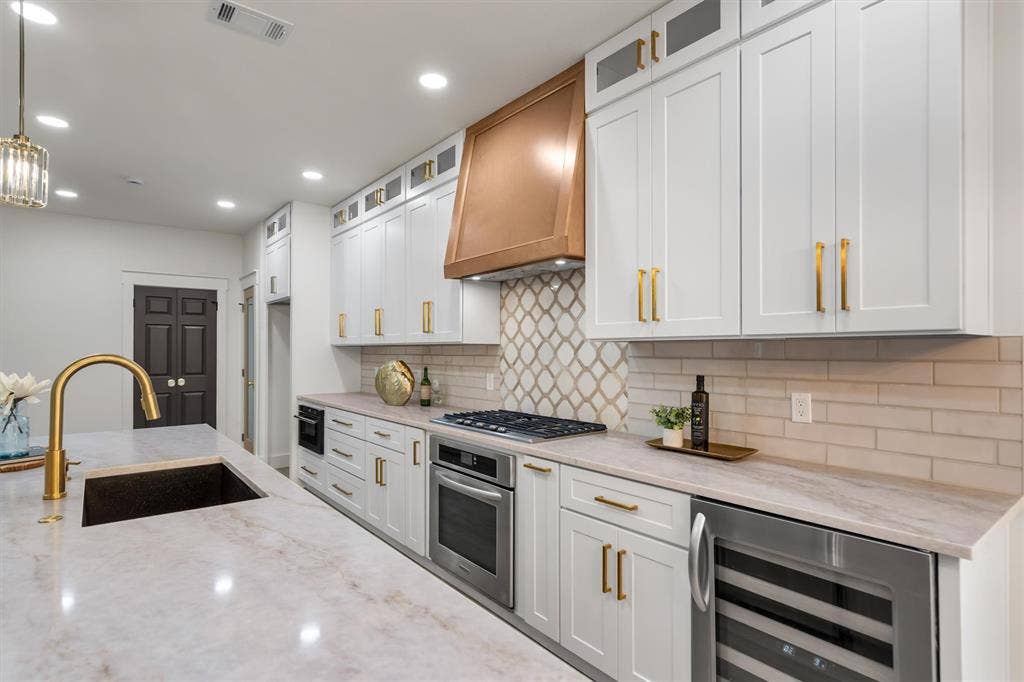 2706 Summerwood Court, McKinney, TX 75072 2706 Summerwood Court, McKinney, TX 75072